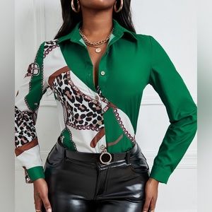 Women’s, button up blouse Size Large 8/10